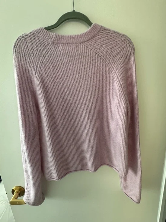 Velvet By Graham & Spencer Lilac Ribbed Sweater - Size Medium - Worn Once - Picture 3 of 3